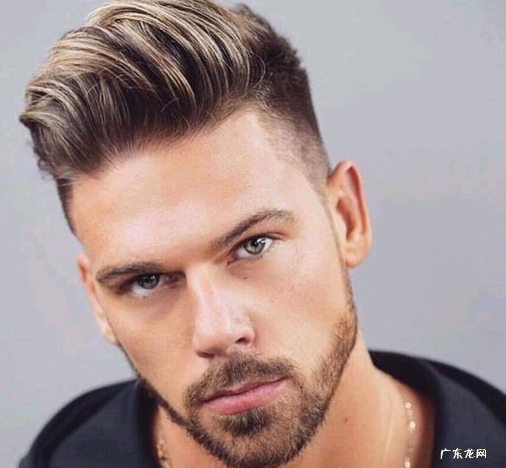 鼻翼沟长期发红 中年男人鼻头红的原因