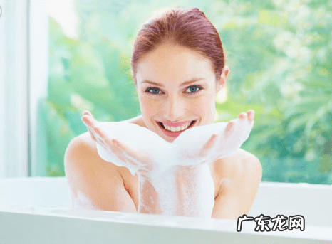 用沐浴露还需要用香皂吗 沐浴露香皂哪个好