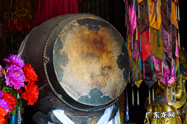 青海湖的描述 青海湖风水故事