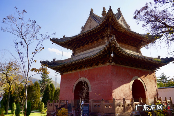 青海湖的描述 青海湖风水故事