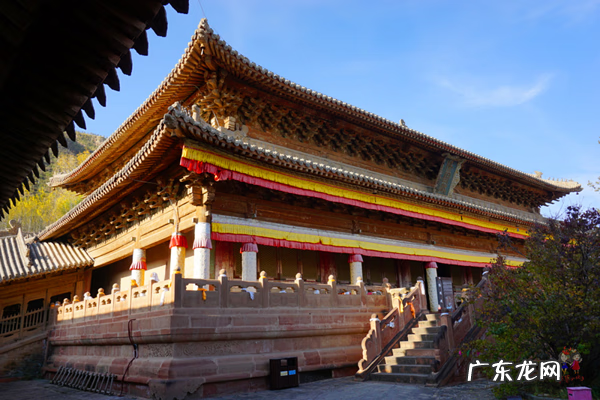 青海湖的描述 青海湖风水故事