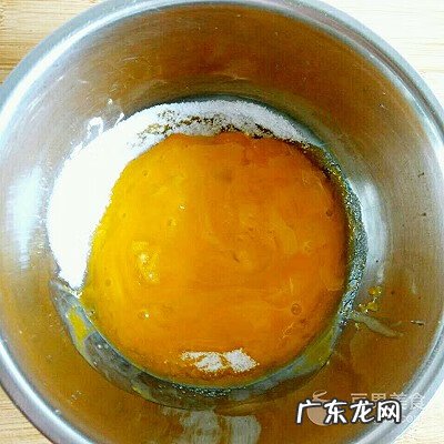 电饭煲如何做蛋糕 家用 电饭锅做蛋糕的方法