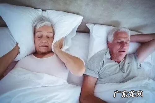 老人失眠怎么治疗 老年人失眠怎样治疗