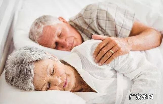 老人失眠怎么治疗 老年人失眠怎样治疗