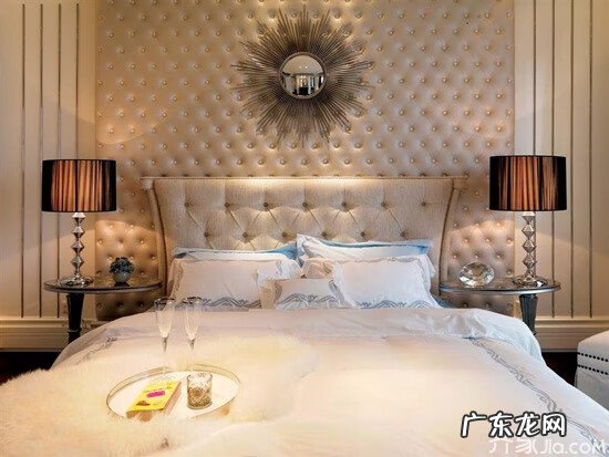 床头背景墙造型图片 床头背景墙图案风水