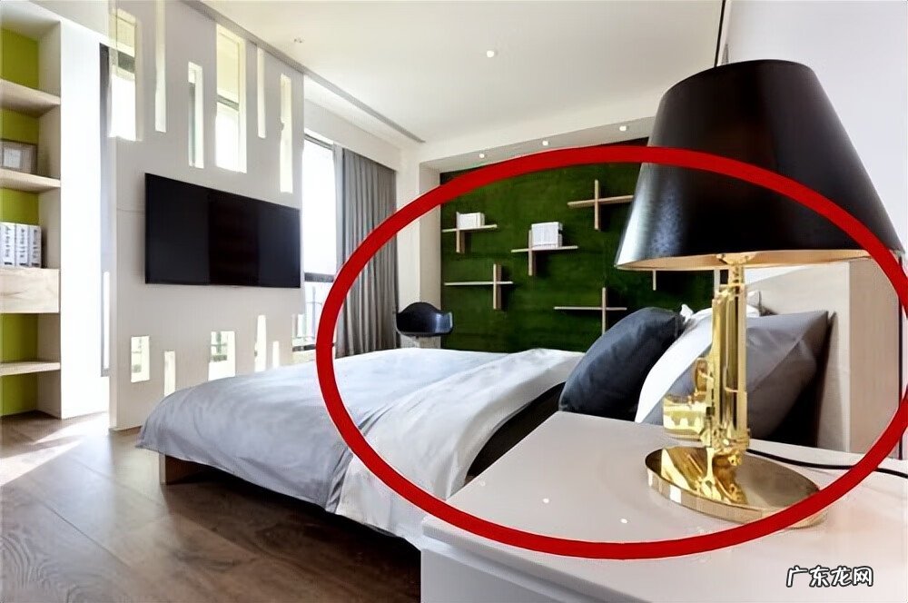 门对床风水化解 床头和门在一面墙风水
