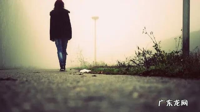 轻轻地我来了正如我轻轻地走 轻轻的我走了正如我轻轻的来了