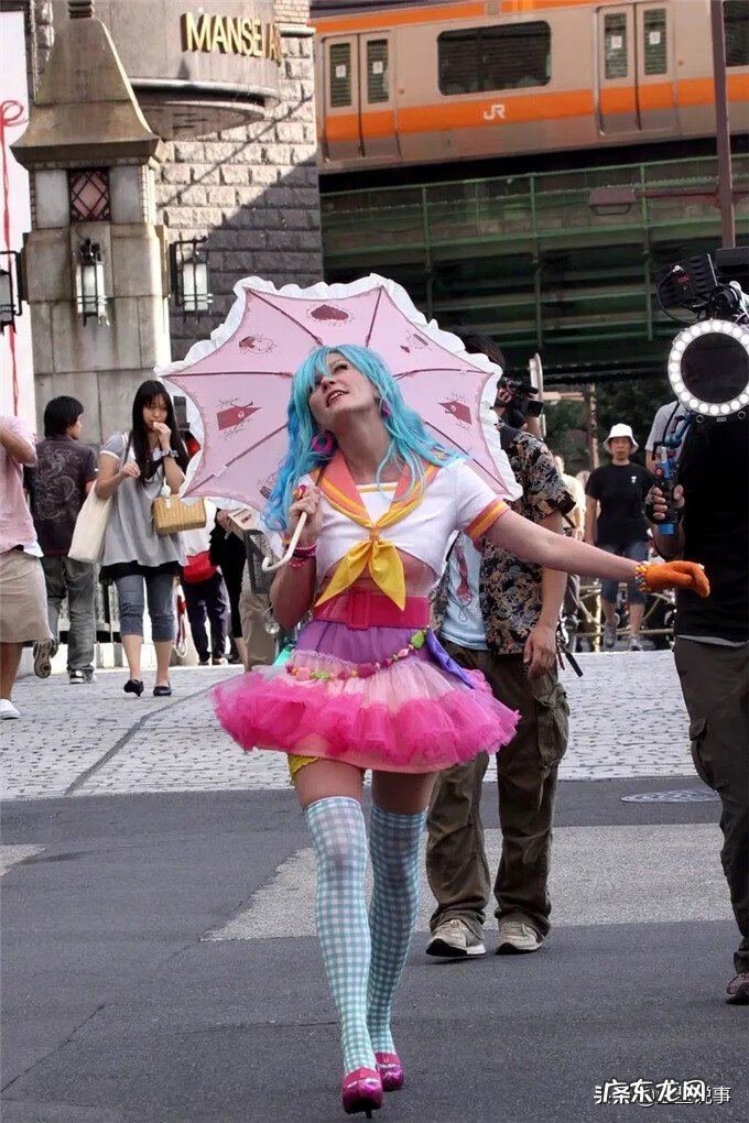 伊丽莎白·奥尔森 克斯汀·邓斯特