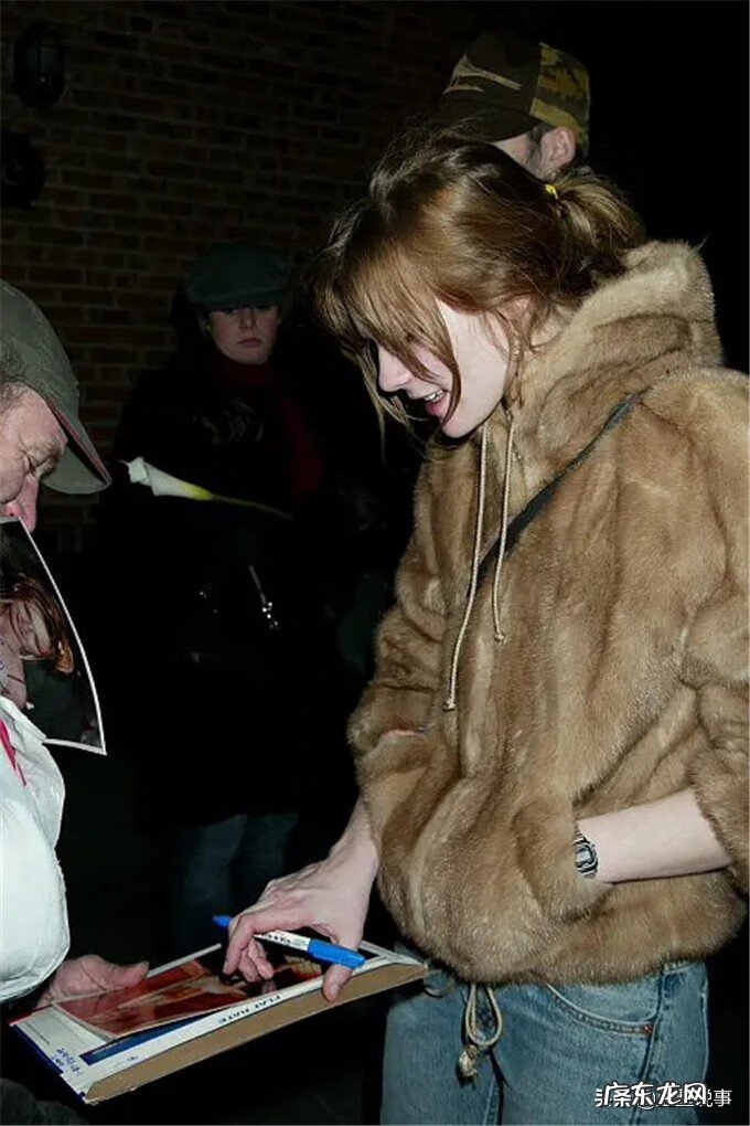 伊丽莎白·奥尔森 克斯汀·邓斯特