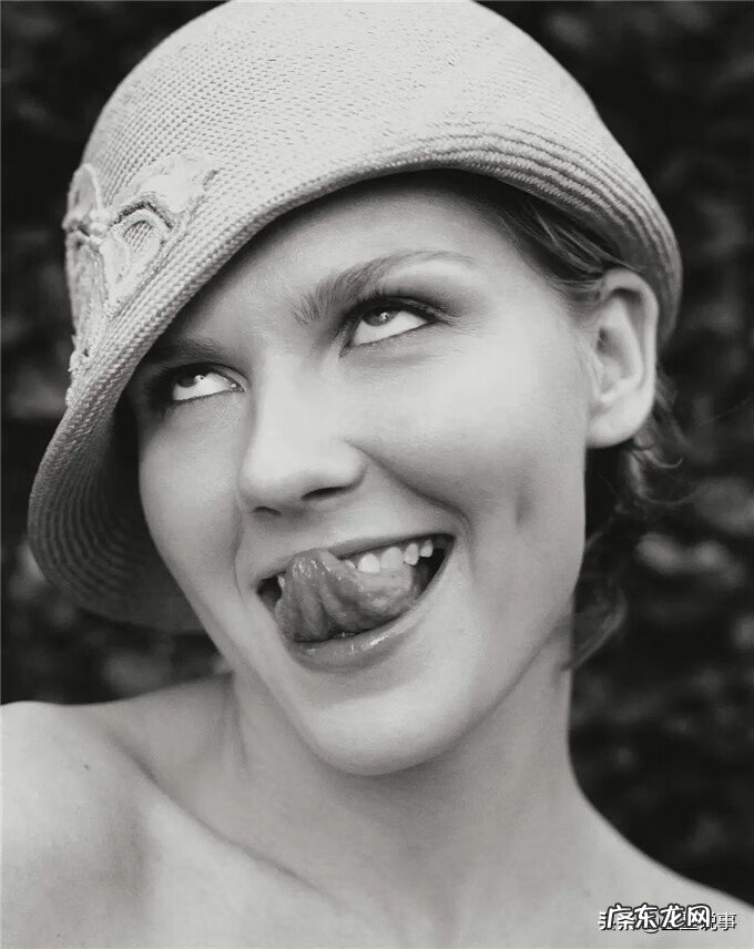 伊丽莎白·奥尔森 克斯汀·邓斯特