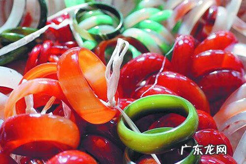 玛瑙的风水功效与作用 染色的天然玛瑙对人风水作用