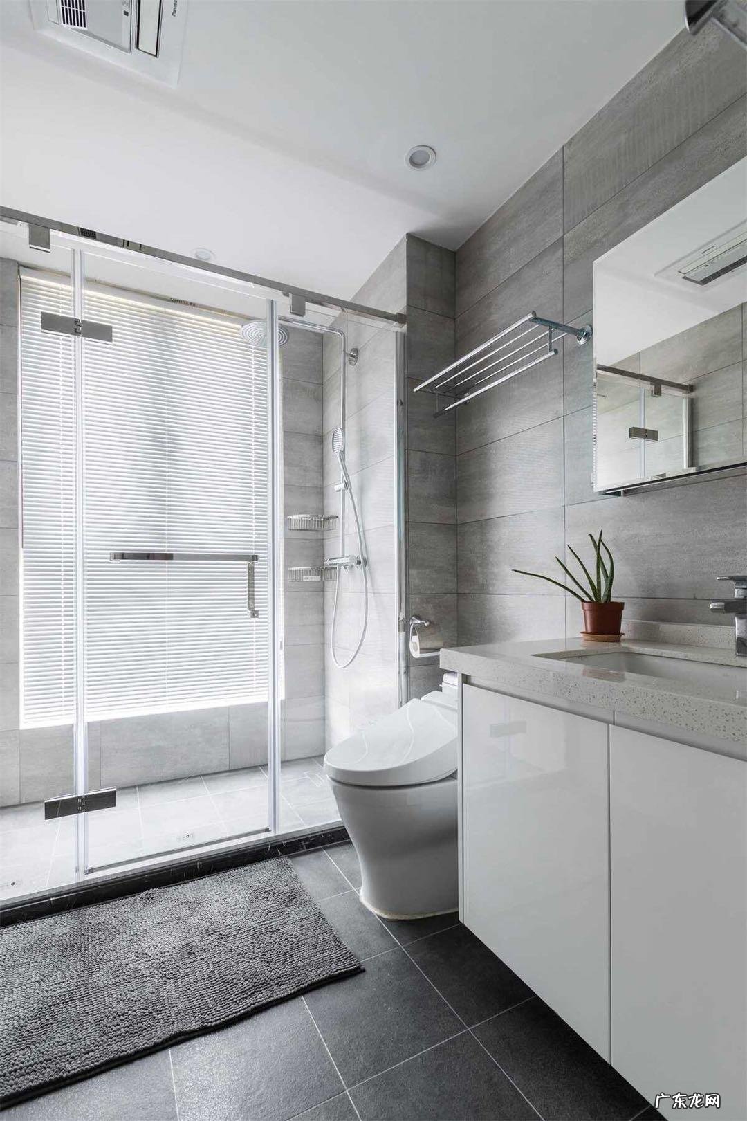 客厅墙面用灰色风水好不好 背景墙用灰色玻璃风水好吗