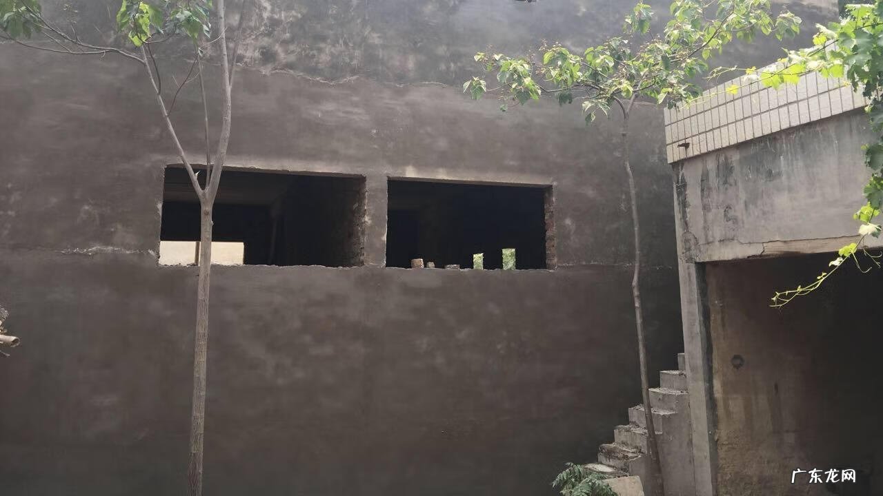 为什么农村盖房子不能留后窗 二层农村能留后窗吗