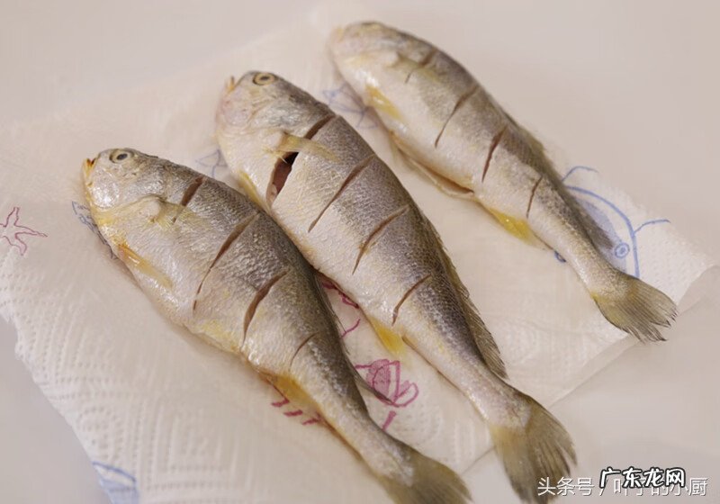 冷冻黄花鱼怎么做最好吃 冻黄花鱼怎么做好吃?