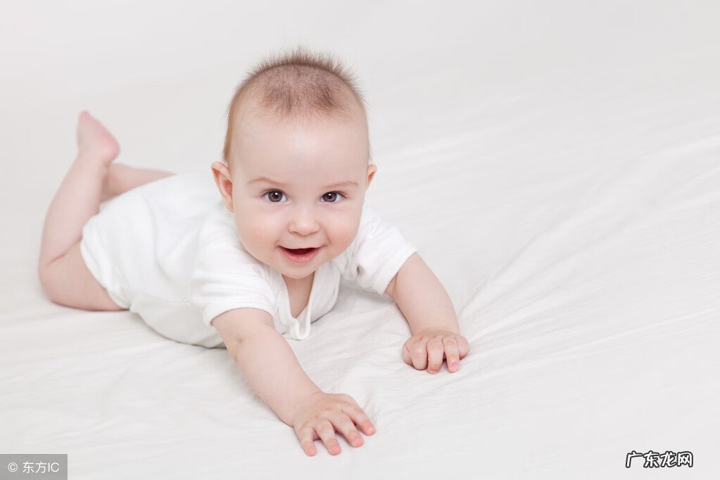 祝兄弟儿子满月的祝福语 祝孩子满月的祝贺词