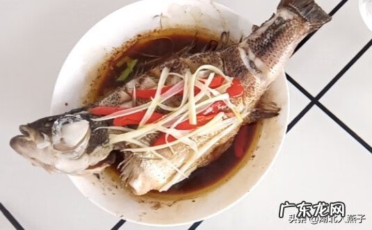 简单鲈鱼清蒸的做法步骤 鲈鱼的清蒸的做法