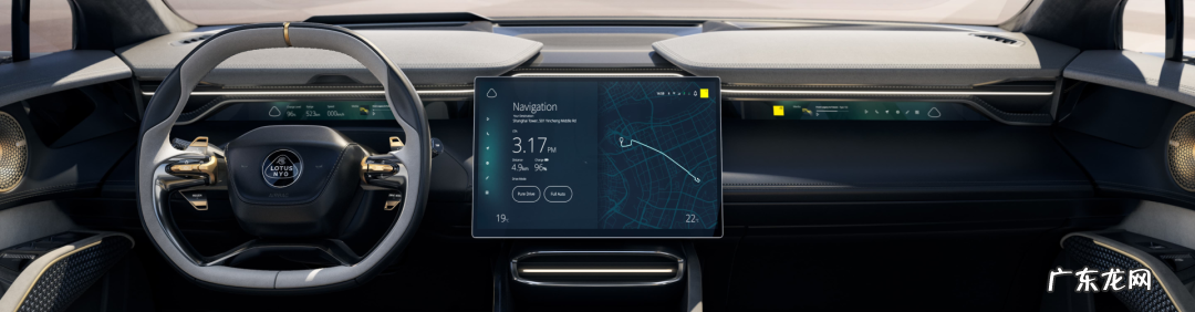 史上“最热”车展来了！靠冰块降温，大佬讲话却突然停电