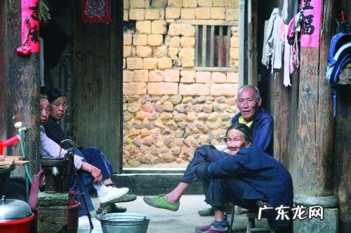 屋前有塘在风水上有什么影响 前面有塘是什么风水