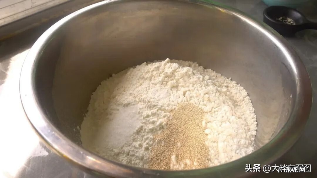 电饭锅蒸面包的做法与配方 电饭煲面包的做法