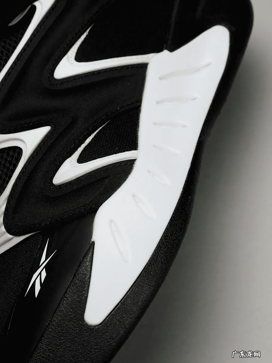 锐步pump尺码 锐步pump fury