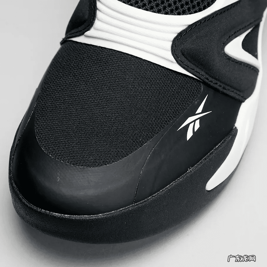 锐步pump尺码 锐步pump fury