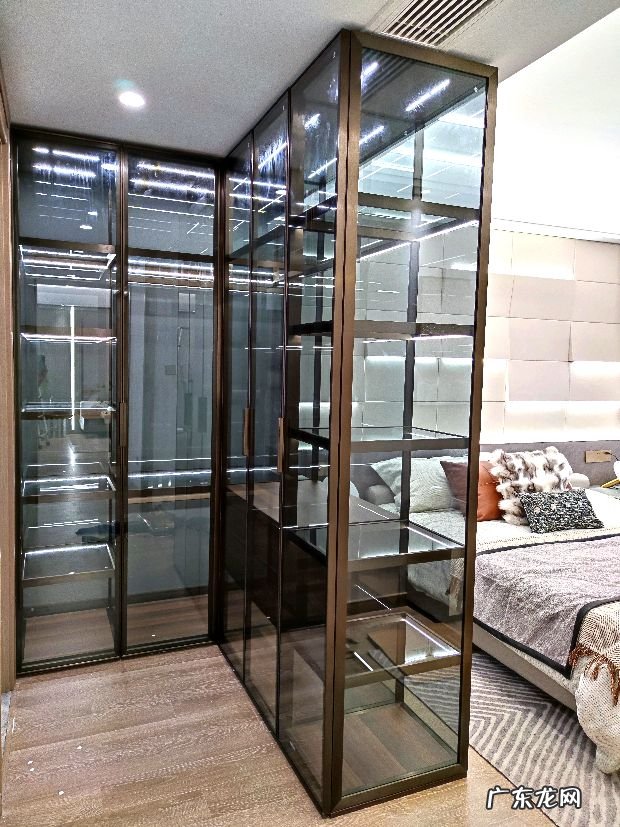 酒柜玻璃颜色 酒柜玻璃用什么颜色