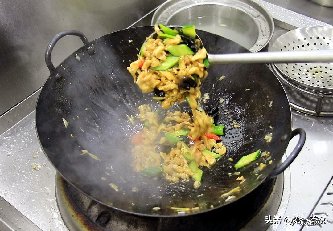 鸡胸肉的十种做法 鸡胸肉的做法简单又好吃