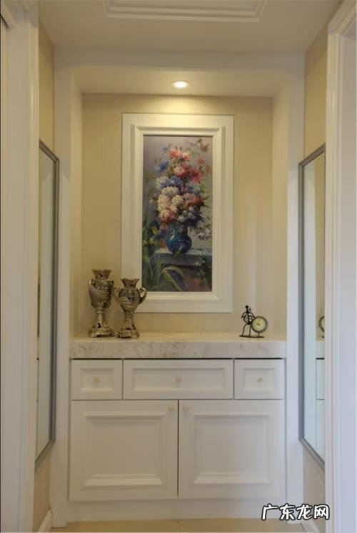 真花和假花的含义 画中的花风水学上是假花吗