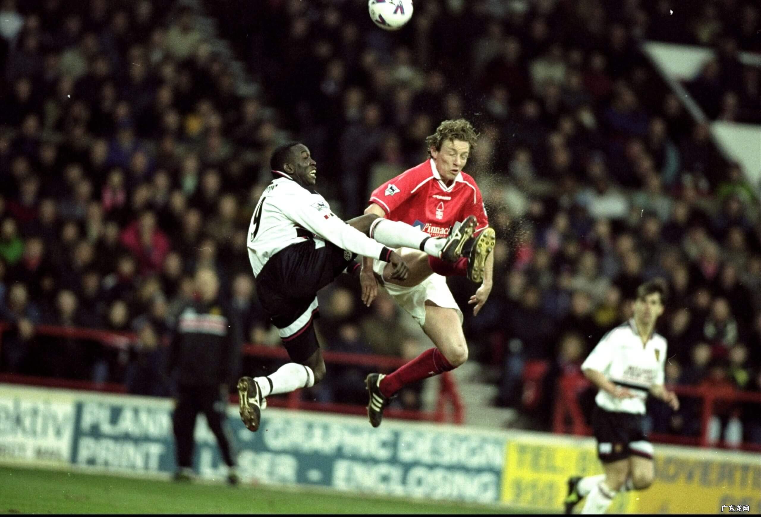 23年再遇诺丁汉森林！当年索圣13分钟4球、根本防不住的贝克汉姆