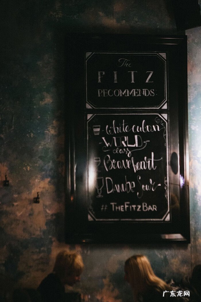 理发店吧台摆放位置 理发店吧台放门口怎么样