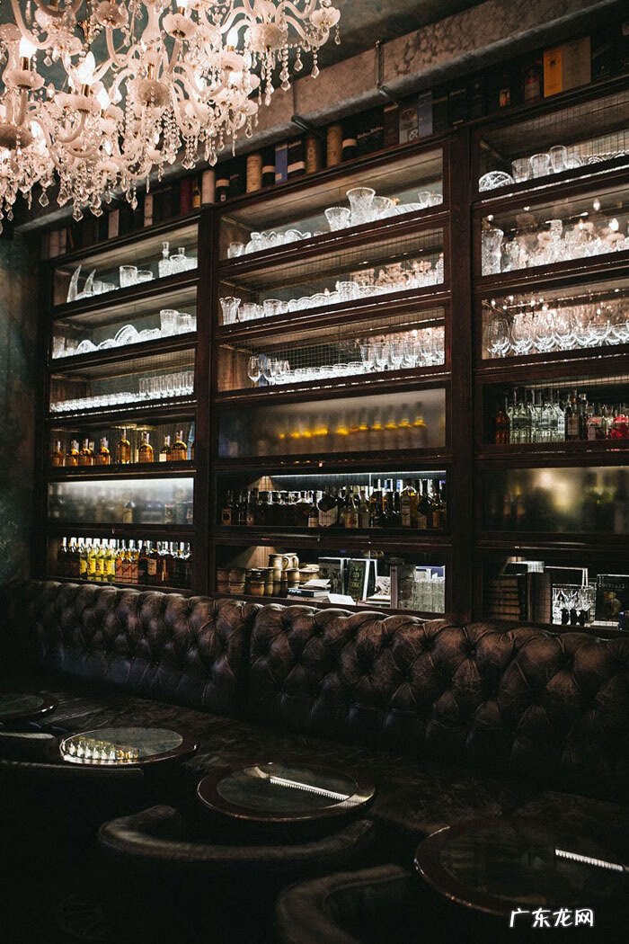 理发店吧台摆放位置 理发店吧台放门口怎么样