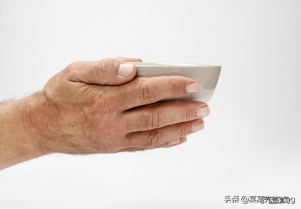 从风水角度看抖腿的人 抖腿有什么坏处风水