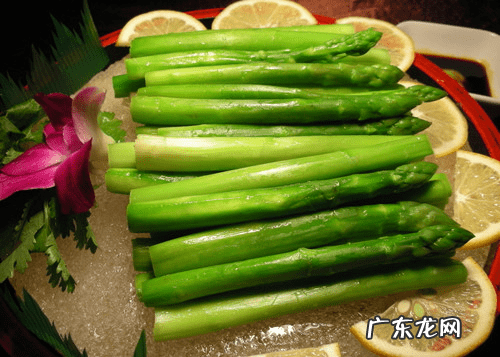 怎样做到丰胸 怎样可以丰胸的快速方法