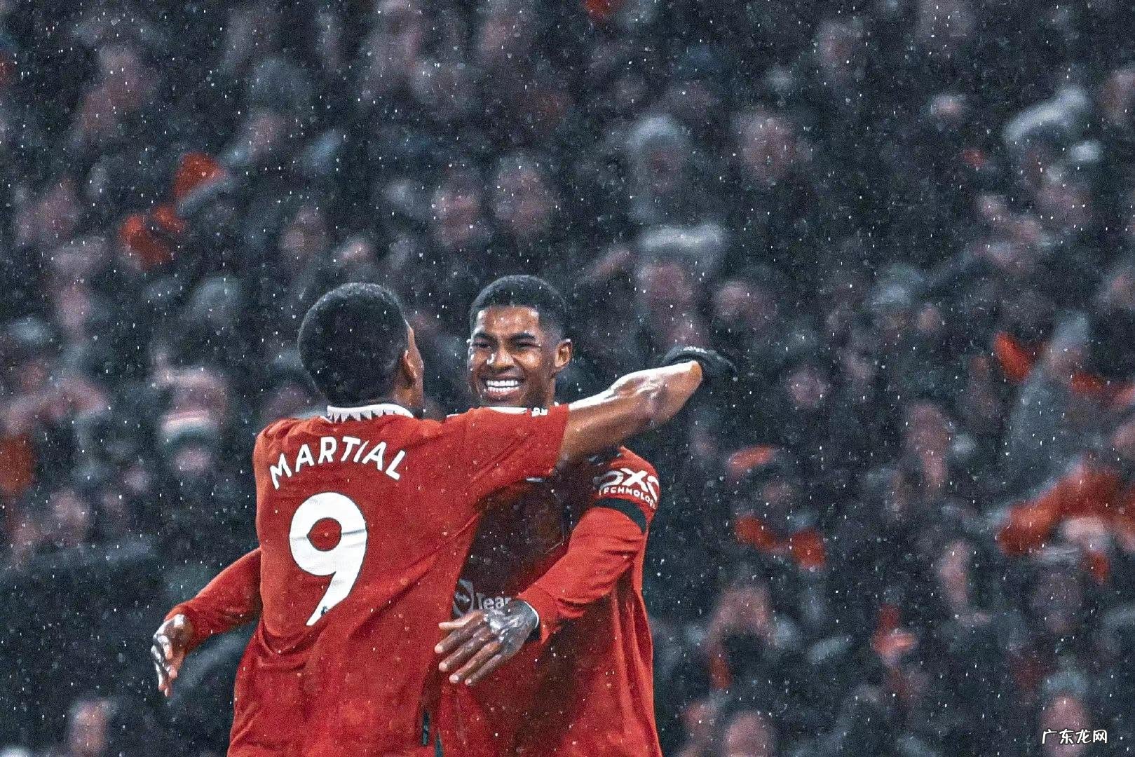 破角球进球荒!B费详解曼联角球进攻:我负责挡拆、拉什福德进球