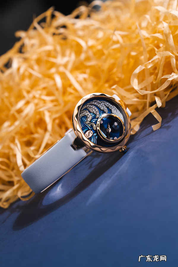 第一次送女朋友生日礼物送什么好 给女朋友的生日礼物送什么礼物好