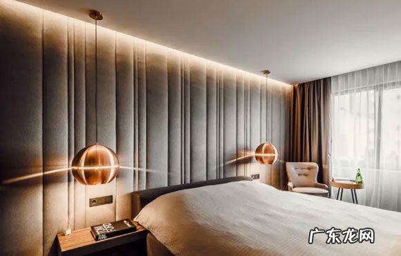 床头墙什么颜色最好风水 金色床头配什么颜色墙