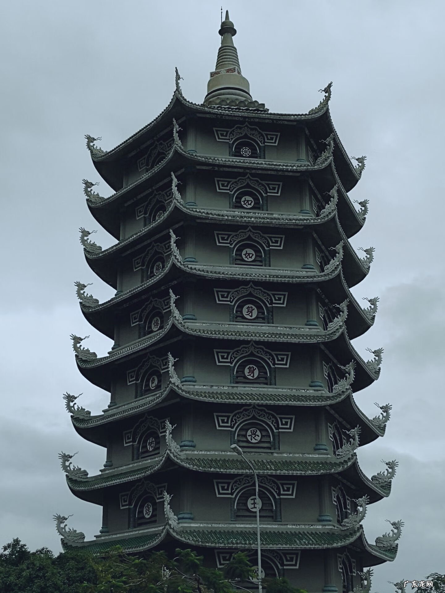 泰国释迦牟尼佛像 泰国风水宝地观音像