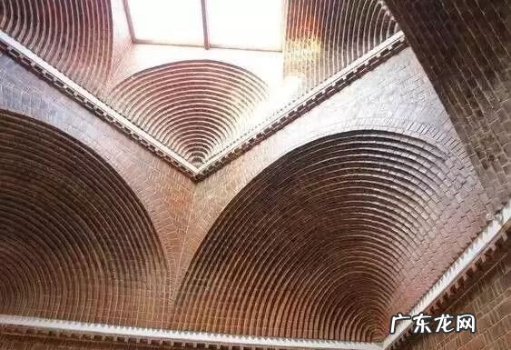 风水外墙砖用什么颜色好 风水屋外墙砖红色泽好吗