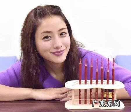 新月眉好还是柳叶眉好 新月眉的眉尾多弯风水好