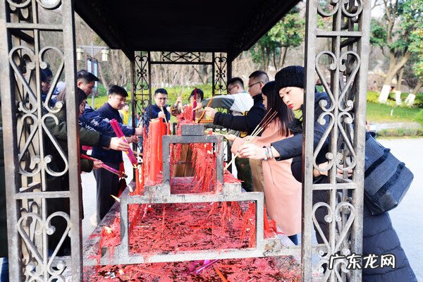 风水案上起峰实物图解 纱帽峰风水图解