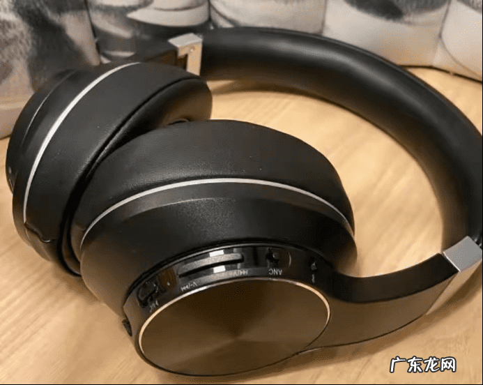 出门戴头戴式耳机尴尬吗 头戴式耳机推荐