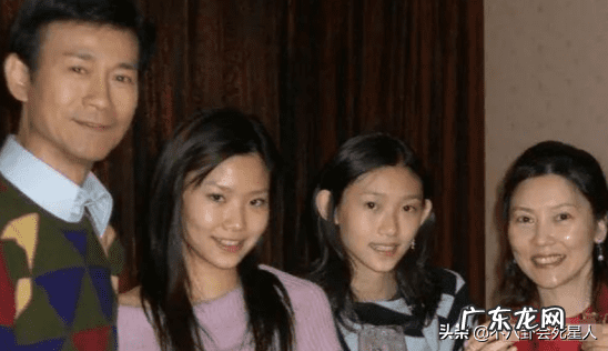 刘德华的老婆 成龙的儿子的叫什么