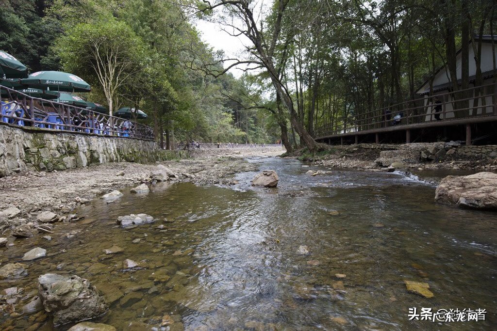 依山傍水别墅图片 高山风水图片大全