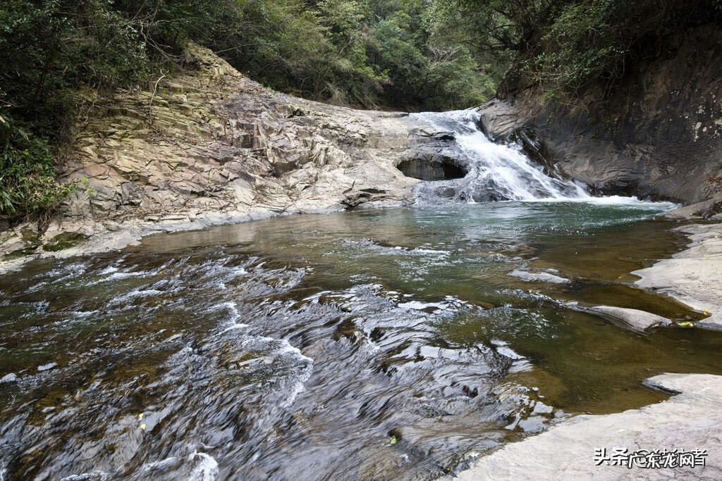 依山傍水别墅图片 高山风水图片大全
