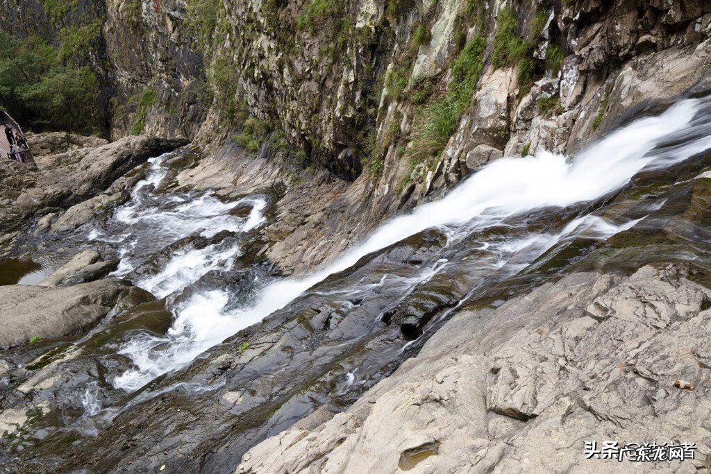 依山傍水别墅图片 高山风水图片大全