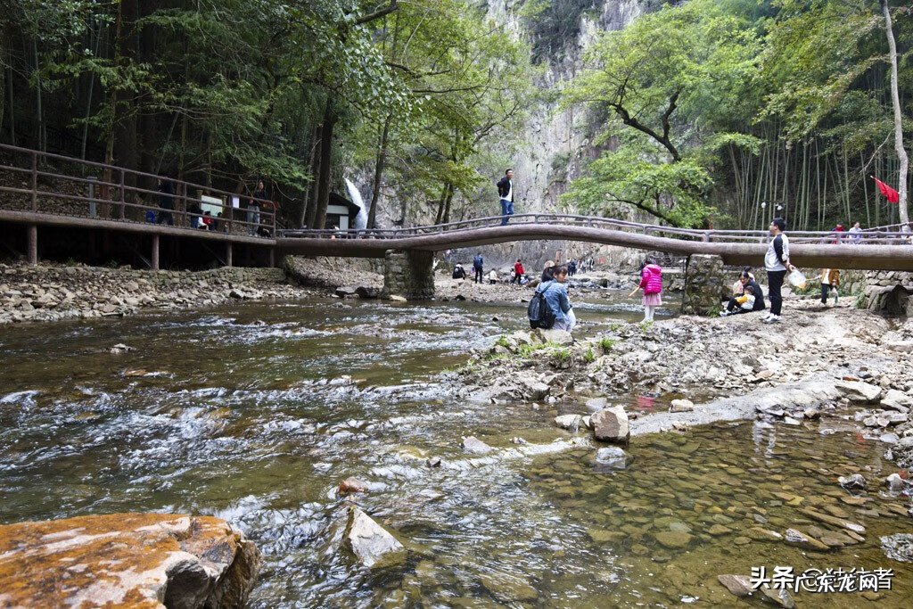 依山傍水别墅图片 高山风水图片大全
