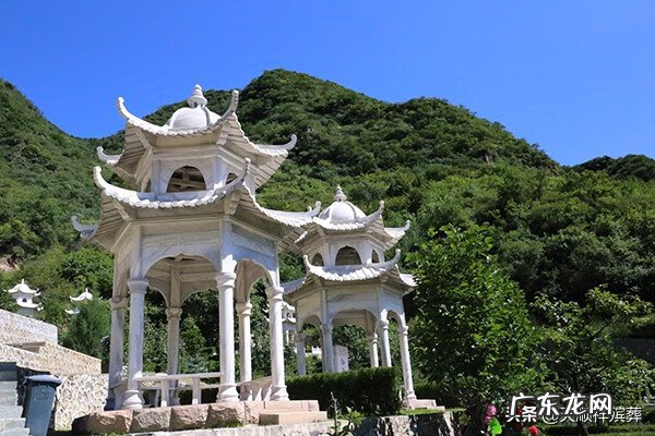 坟地左边有电线杆好吗 坟墓前面有电杆会有影响吗?