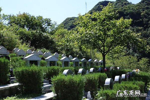 坟地左边有电线杆好吗 坟墓前面有电杆会有影响吗?