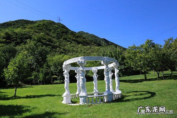 坟地左边有电线杆好吗 坟墓前面有电杆会有影响吗?