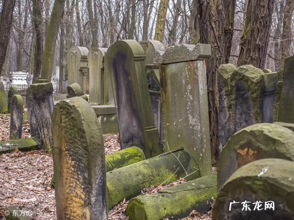 农村自己看坟风水的方法 农村葬坟风水